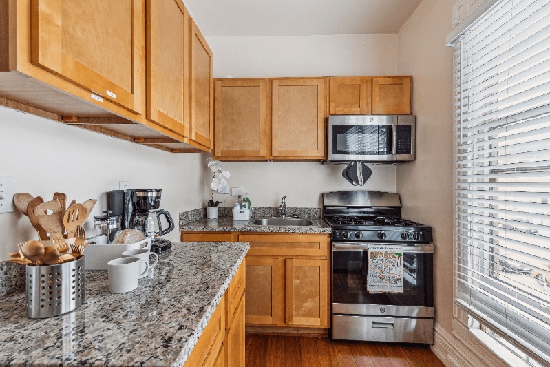 Berkeley Apartment: 2332 Fulton St.