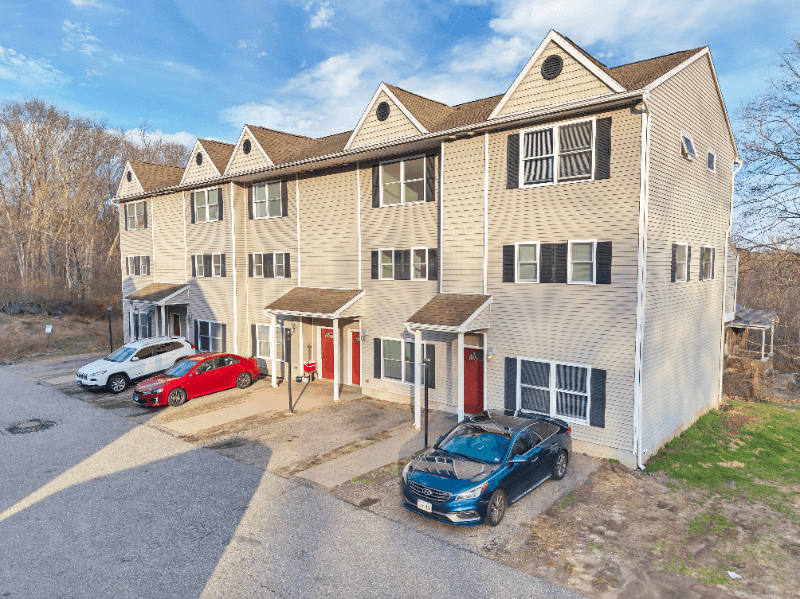 Norwich Apartment: 229 Boswell Ave