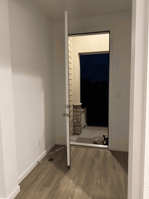 Brighton House: 82 Homestead Way