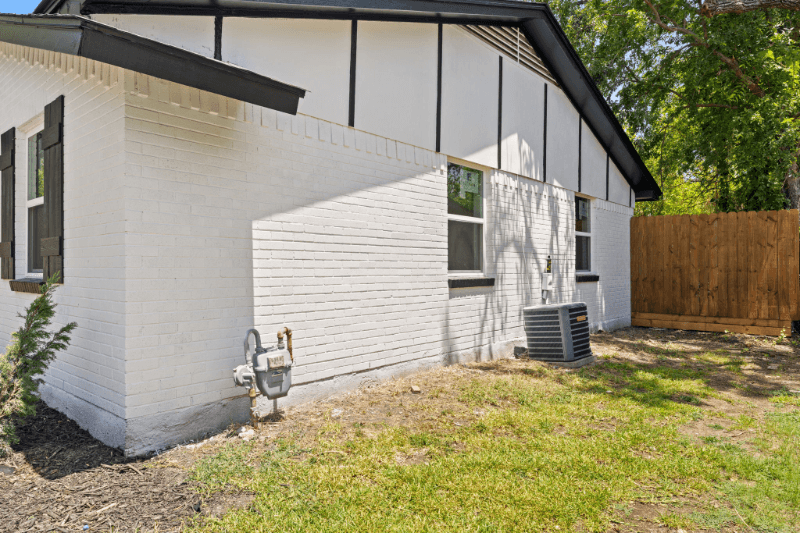 Richardson House: 1414 Timberlake Circle