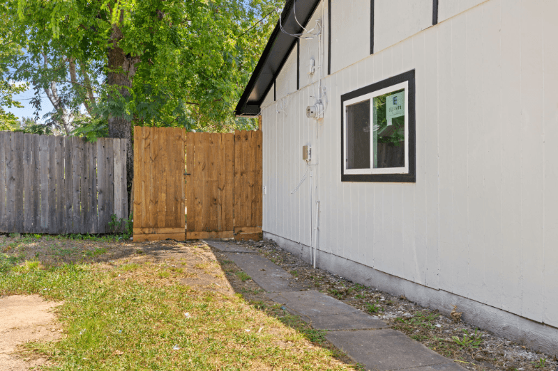 Richardson House: 1414 Timberlake Circle