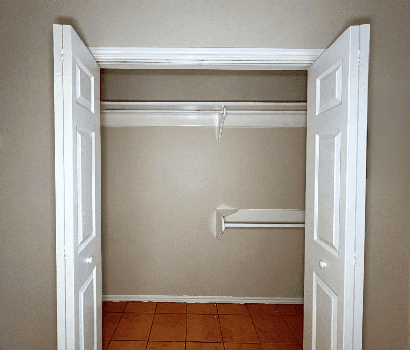 Laredo Apartment: 5120 San Francisco Ave