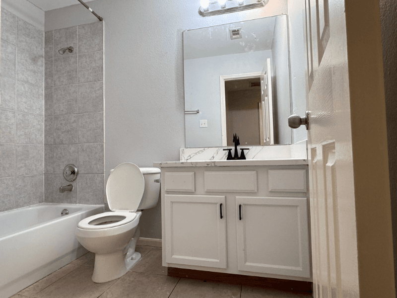Houston Multiplex: 6427 Waldron Cir