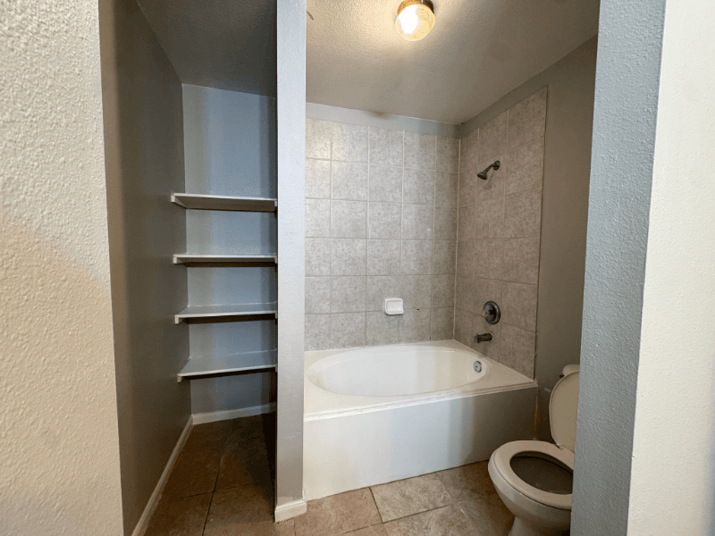 Houston Multiplex: 6427 Waldron Cir