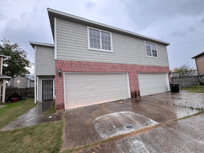 Houston Multiplex: 6427 Waldron Cir