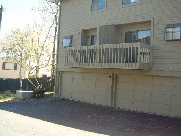 Colorado Springs Townhome: 32 E Old Broadmoor Rd