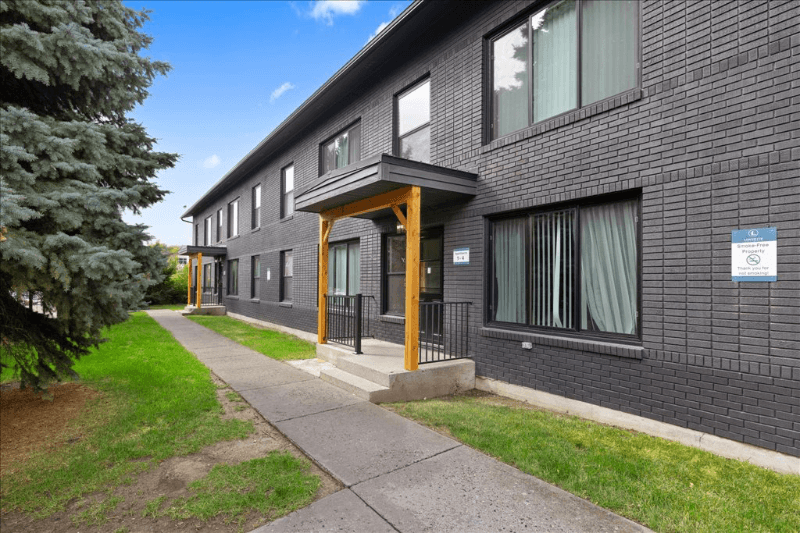Billings Apartment: 420 Lordwith Drive
