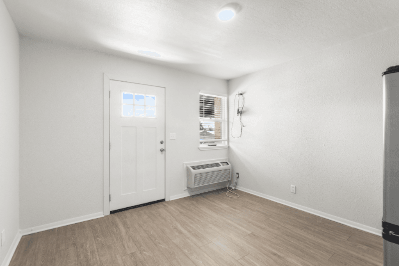 Huntsville Apartment: 901 North Gaskill Street