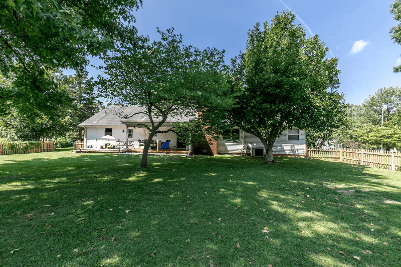 Springfield House: 1930 S Holland Ave