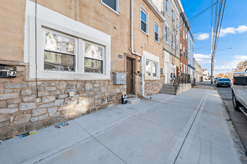 Easton Apartment: 1112 Butler Street