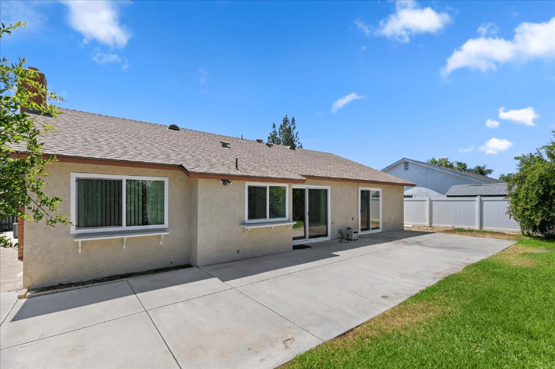 Riverside House: 11261 Cochran Ave