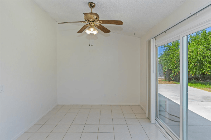 Riverside House: 11261 Cochran Ave