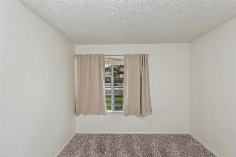 Riverside House: 11261 Cochran Ave