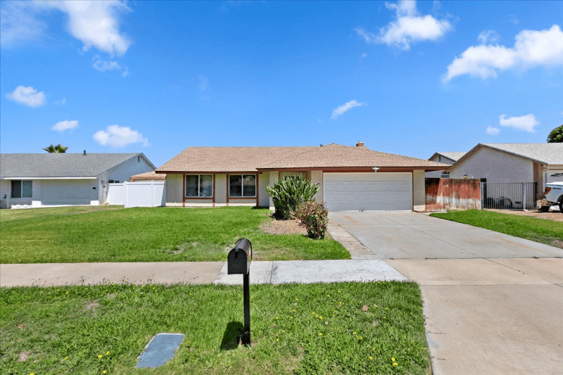 Riverside House: 11261 Cochran Ave