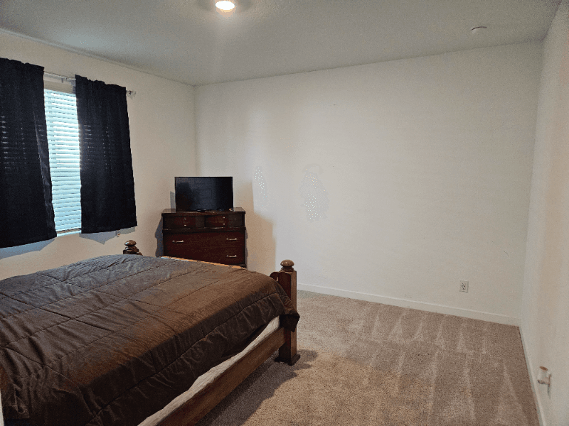Glendale House: 12413 W Vista Ave