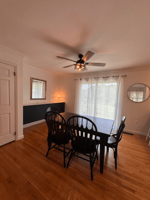 Colonial Beach House: 114 Sebastian Ave
