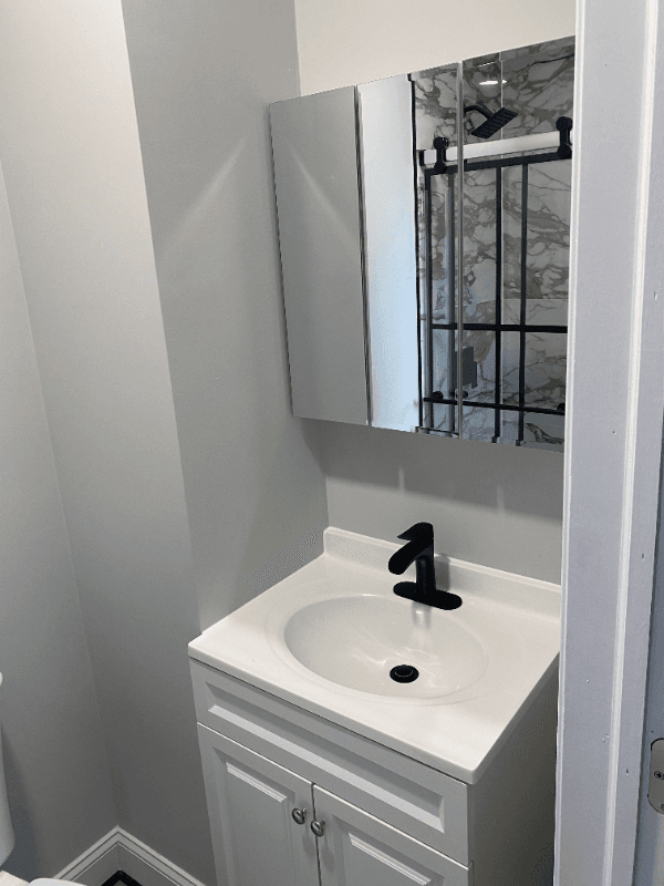 Baltimore Single Room: 210 North Mount Street