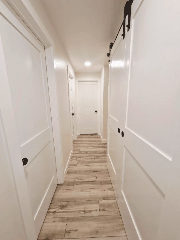 Carson City Single Room: Sandstone 1