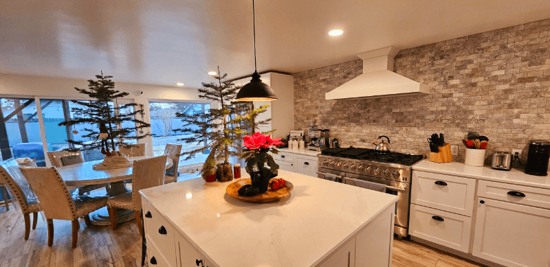 Carson City Single Room: Sandstone 1