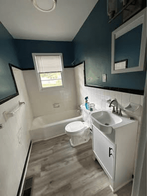 Macon House: 2871 New Clinton Rd