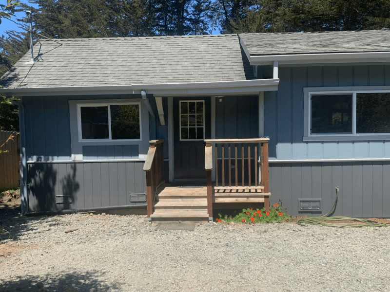 Rio Dell House: 190 Belleview Ave