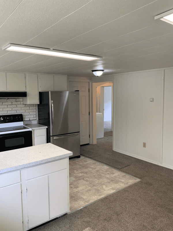 Rio Dell House: 190 Belleview Ave