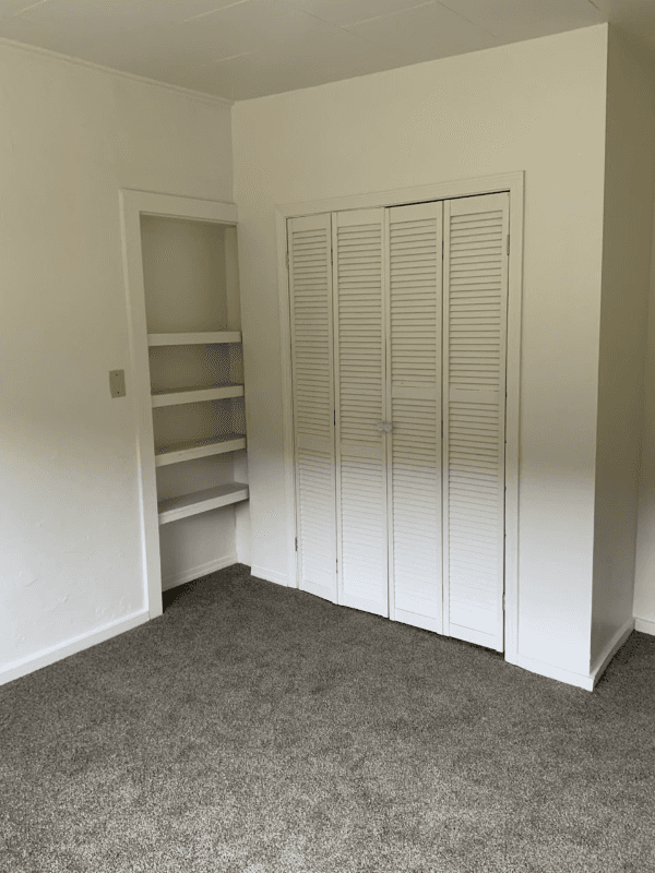 Rio Dell House: 190 Belleview Ave
