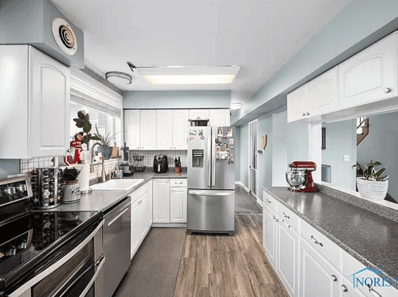 Maumee House: 1109 Kirk St