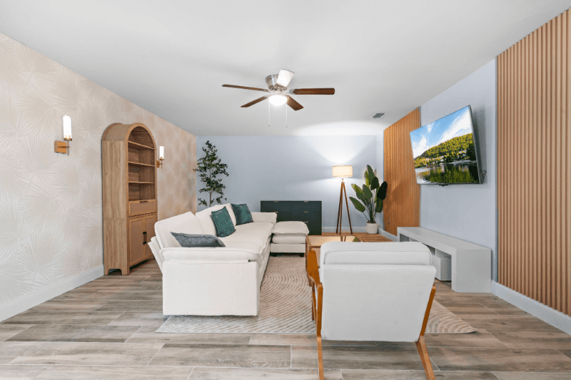 Tampa House: 8402 Lava Pl