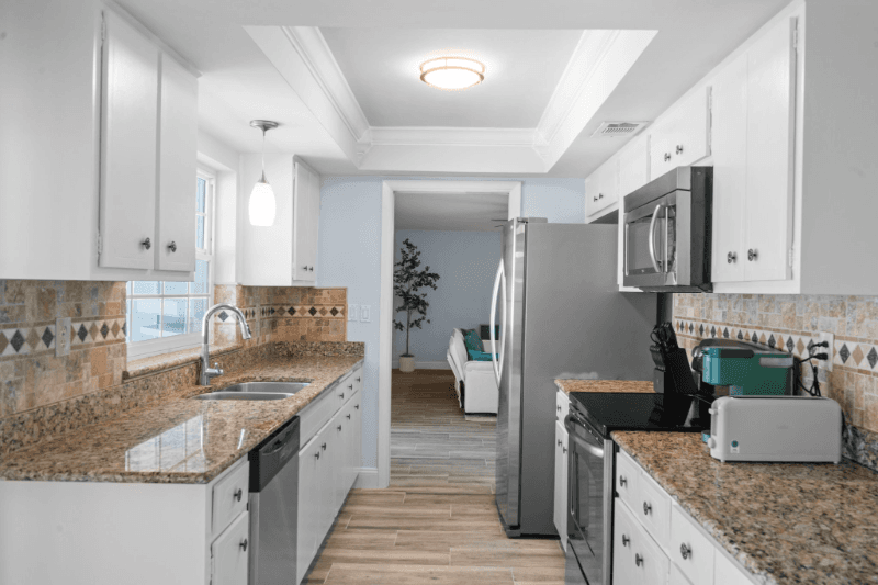 Tampa House: 8402 Lava Pl
