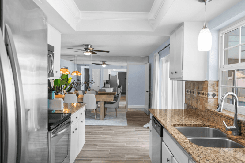 Tampa House: 8402 Lava Pl