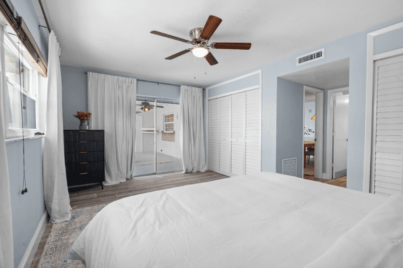 Tampa House: 8402 Lava Pl