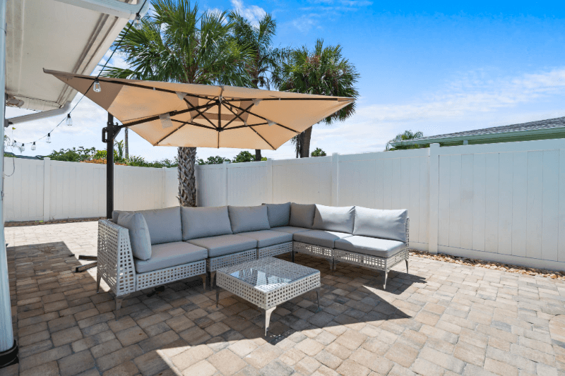 Tampa House: 8402 Lava Pl