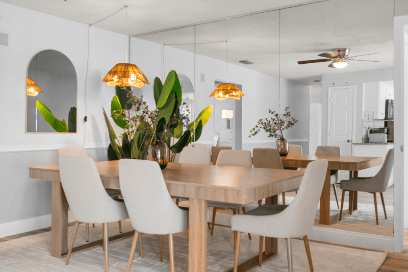 Tampa House: 8402 Lava Pl