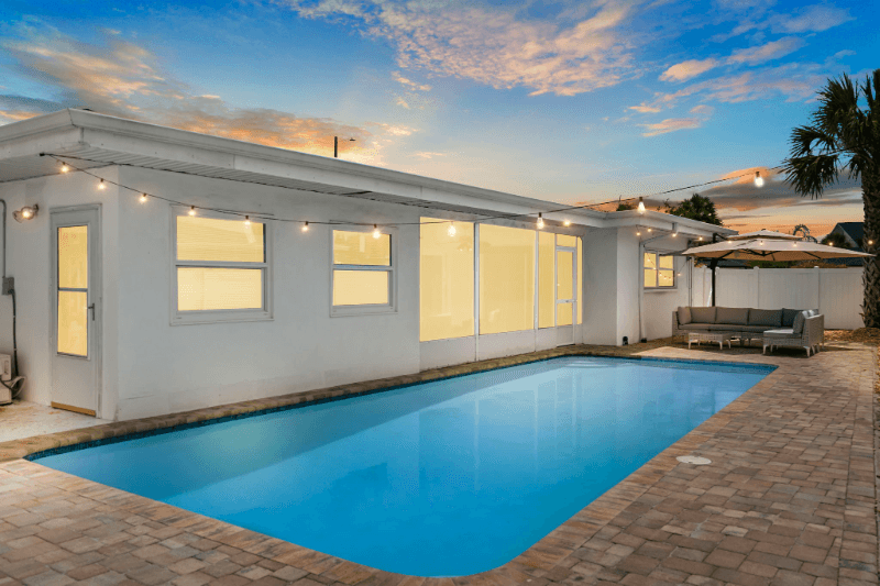 Tampa House: 8402 Lava Pl
