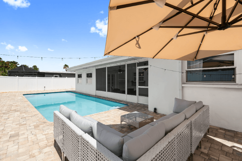Tampa House: 8402 Lava Pl