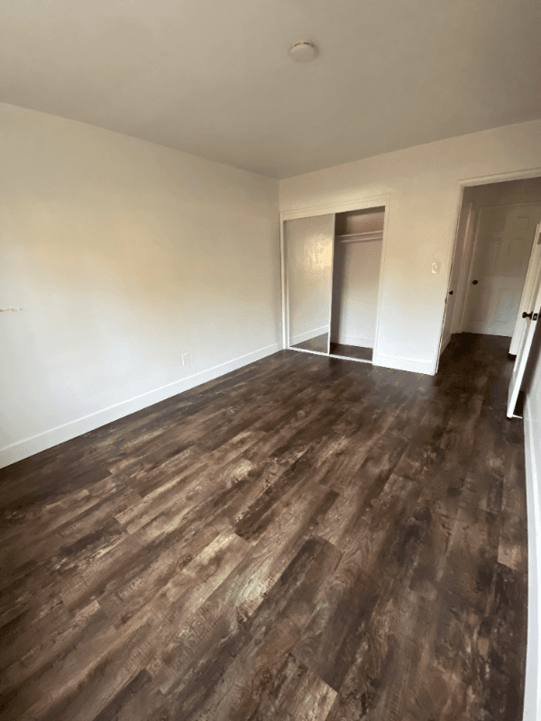 San Diego Single Room: 3320-3324 Clairemont Drive
