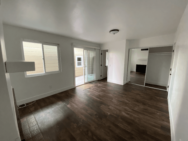 San Diego Single Room: 3320-3324 Clairemont Drive