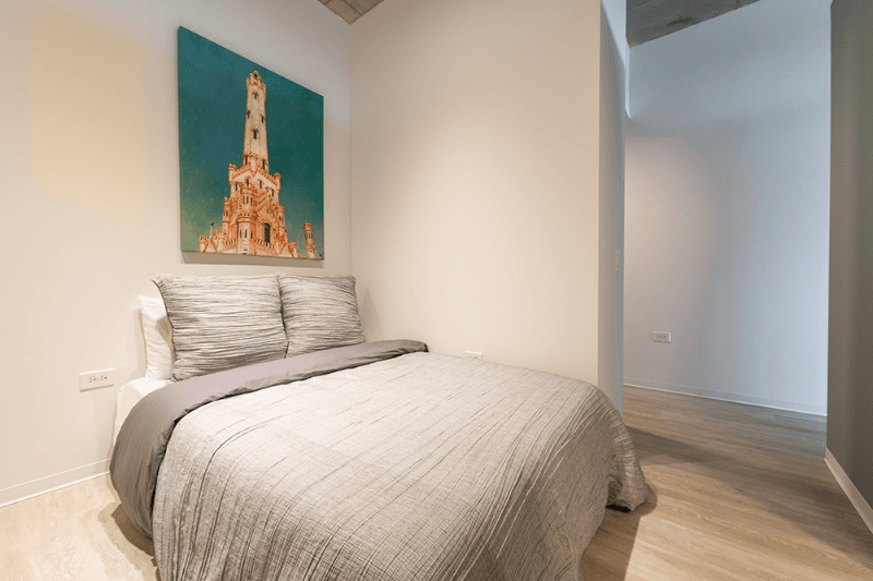 Chicago Condo: 2295 N Milwaukee