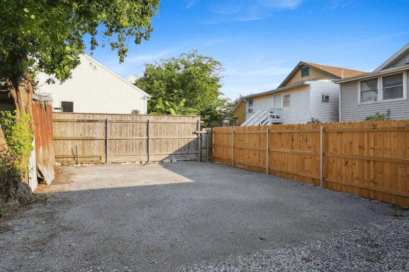 New Orleans Multiplex: 615-17 S Hennessey Street