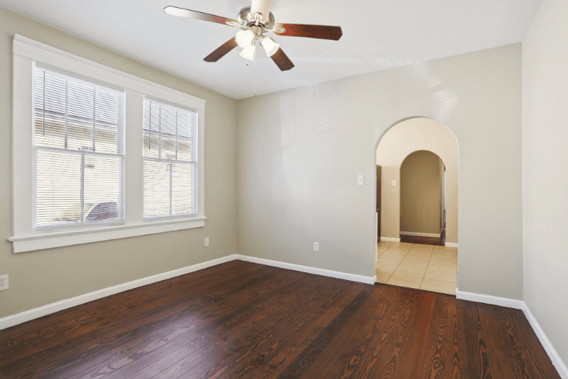 New Orleans Multiplex: 615-17 S Hennessey Street