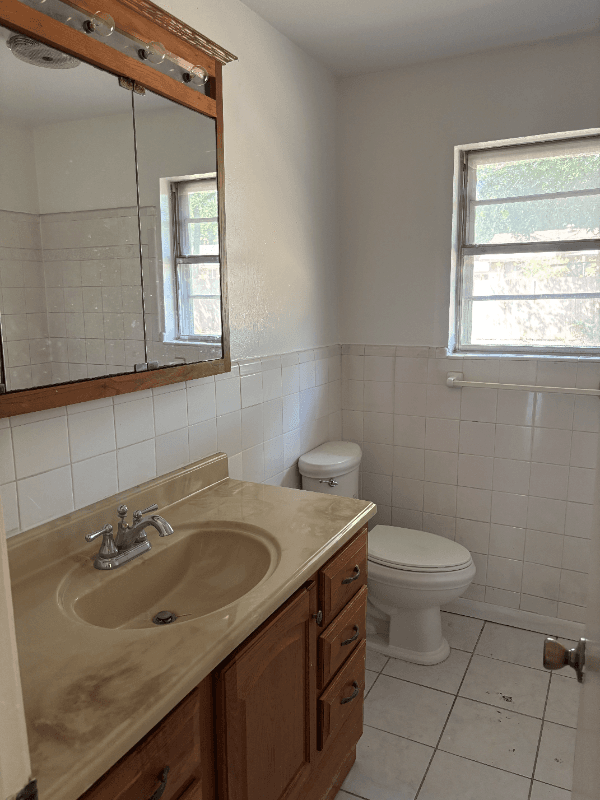 Waco House: 1000 N. 58th Street