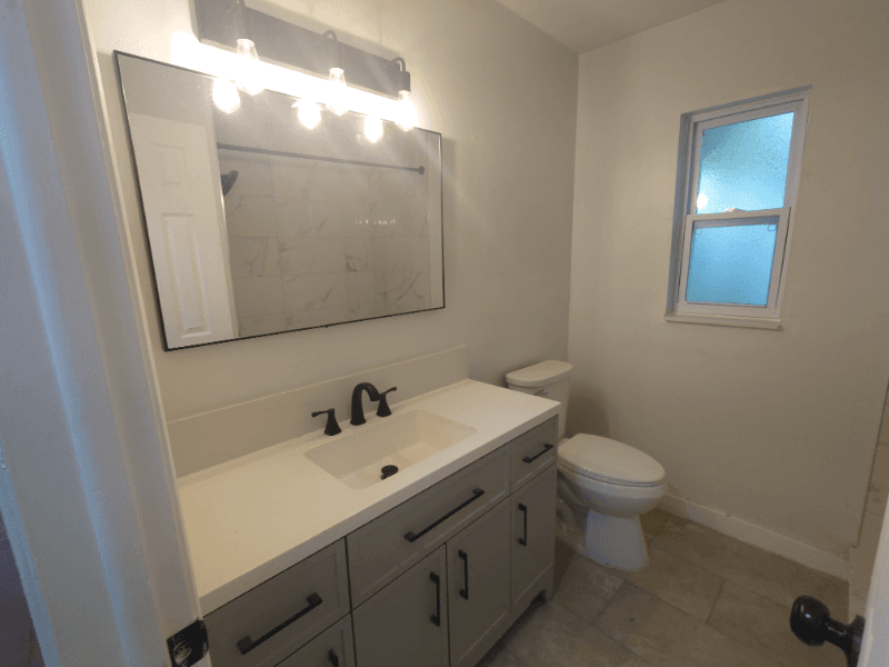 Tampa House: 9402 N. 15th St