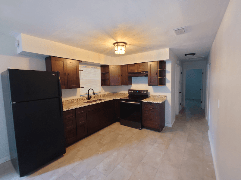 Tampa House: 9402 N. 15th St