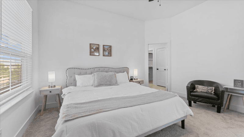 Cypress Single Room: 15147 Colorado Bend Park Drive