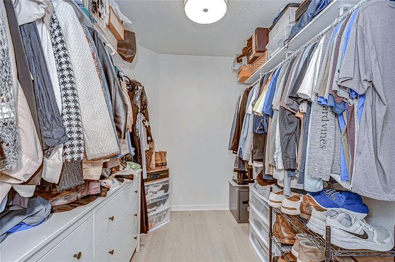 Riverview House: 7107 Colonial Lake Dr