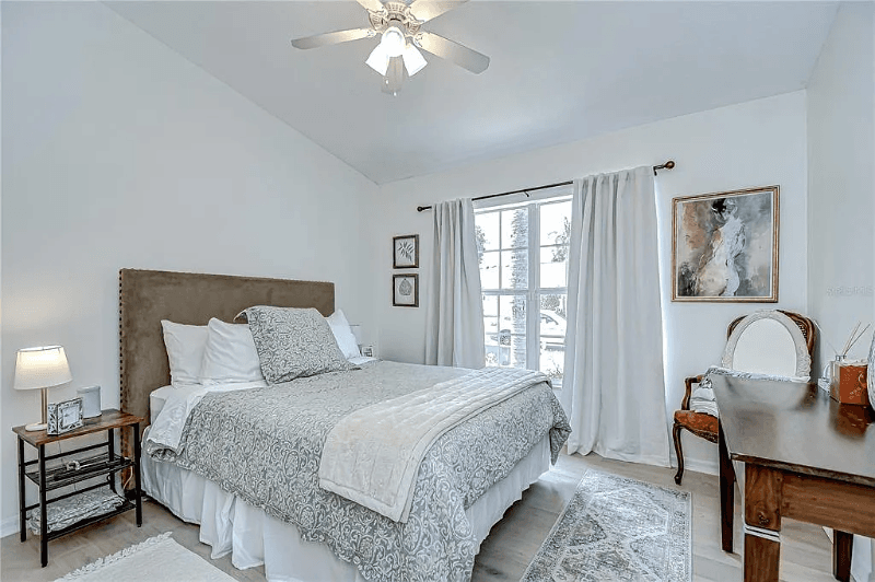 Riverview House: 7107 Colonial Lake Dr