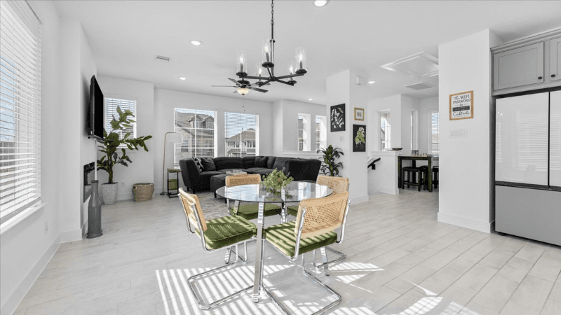 Cypress Single Room: 15147 Colorado Bend Park Drive