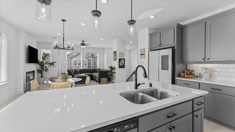 Cypress Single Room: 15147 Colorado Bend Park Drive