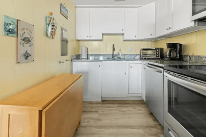 Ocean City Apartment: 3010 Philadelphia Ave